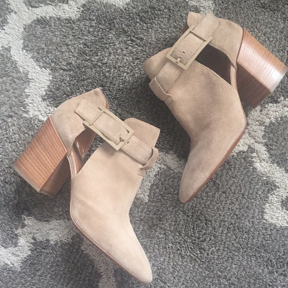 Aquatalia suede bootie